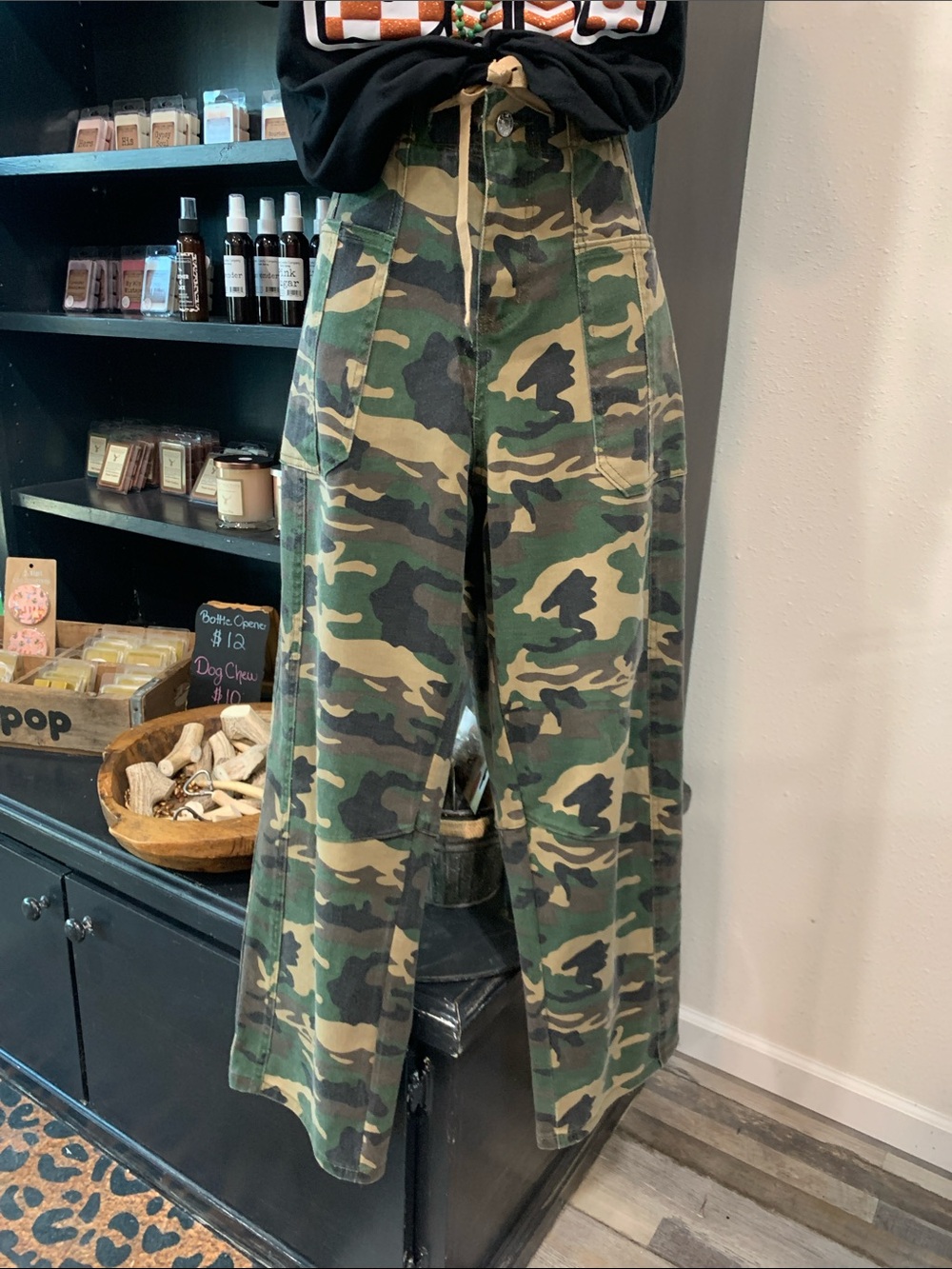 #146 High-Rise Wide-Leg Camo Pants in Green